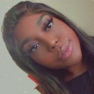 Meet your Posher, Bianca